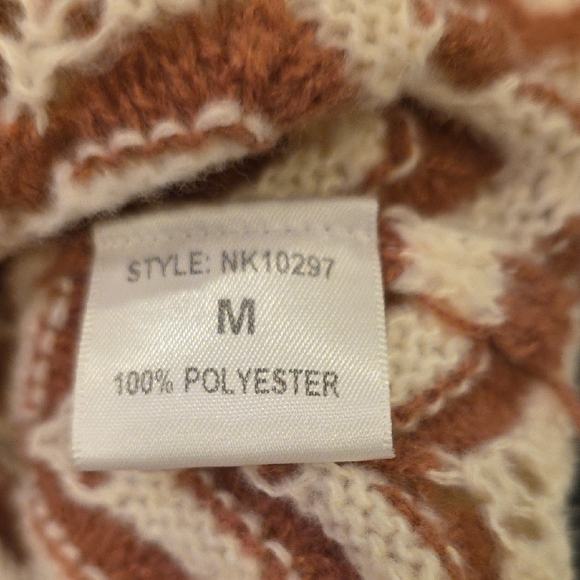 NWT Lumiere Women's Chevron Knit Sweater - Cream and Dusty Rose Size Medium - Picture 6 of 7